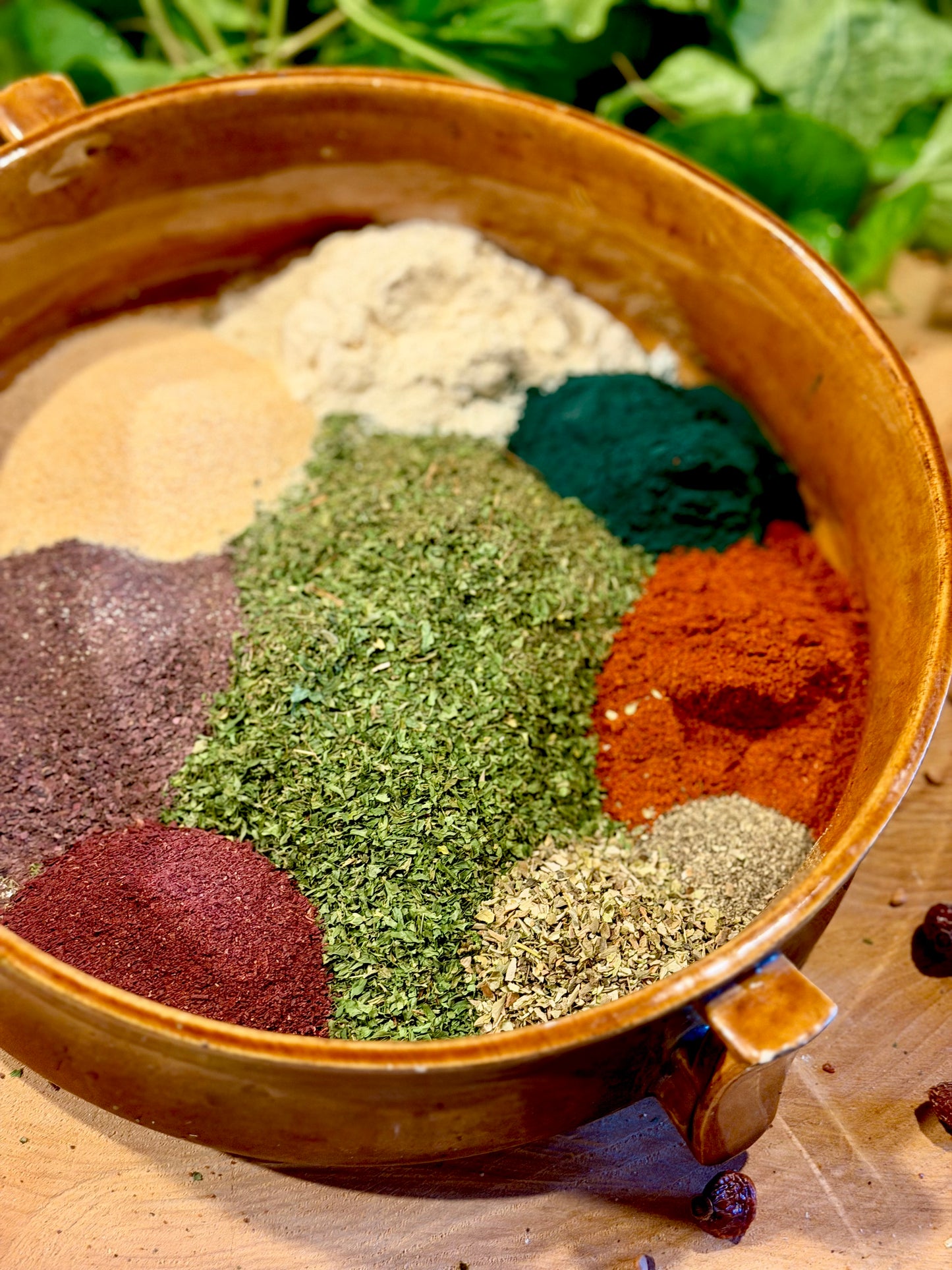 Forest Nourish, spice / mineral blend wild green
